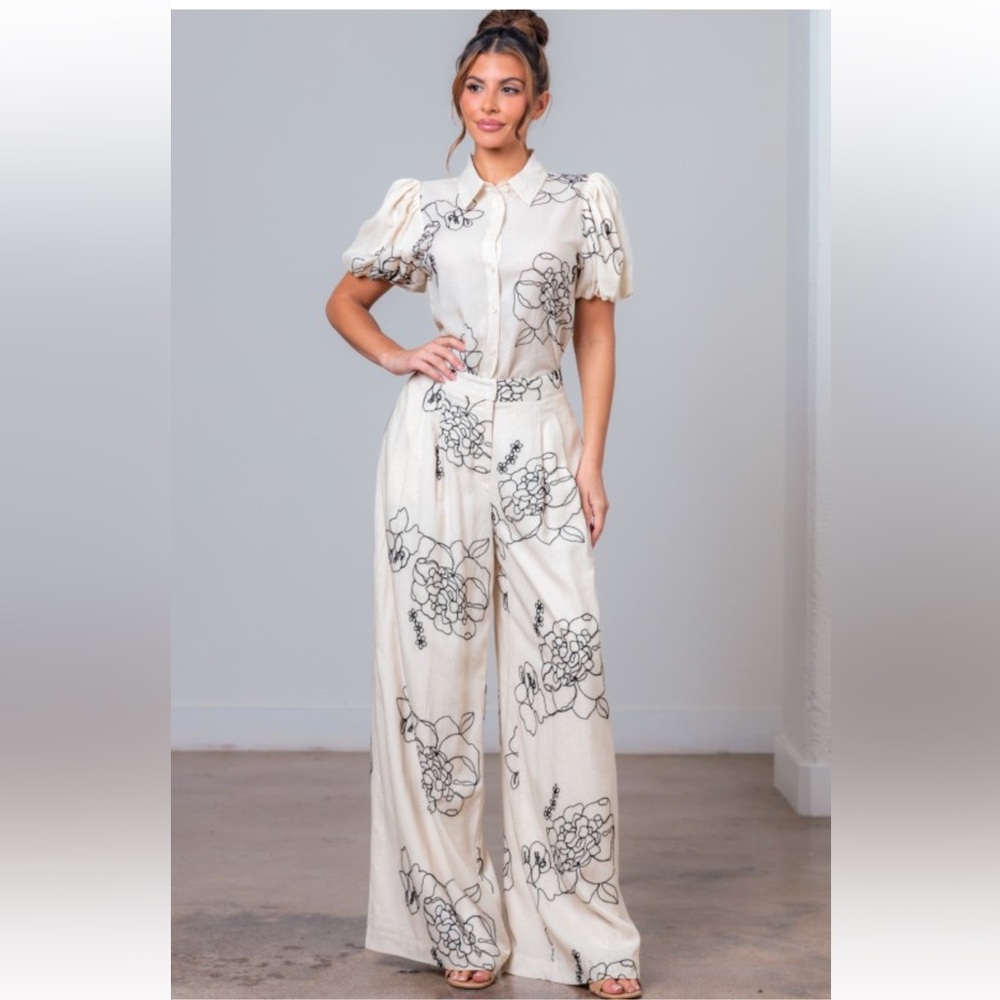 255. Embroidered Cream Floral Bubble sleeve Wide-Leg pants set - Picture 6 of 7